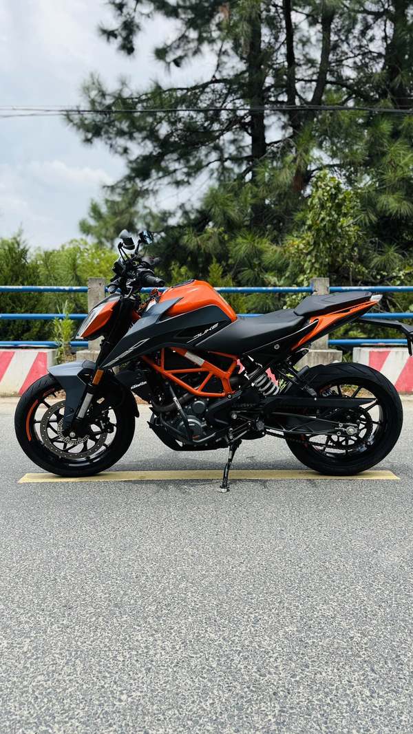 二手KTMR2R390 Duke