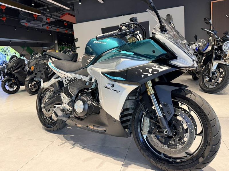 二手贝纳利龙卷风 Tornado 552R