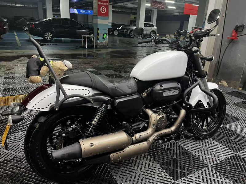 二手QJMOTOR闪300
