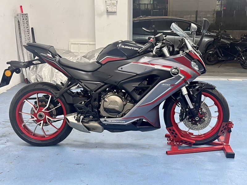 二手QJMOTOR赛400