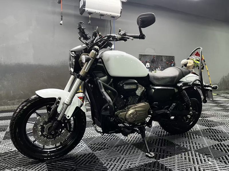 二手QJMOTOR闪300