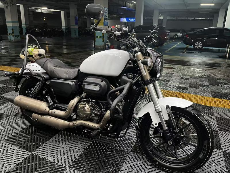 二手QJMOTOR闪300