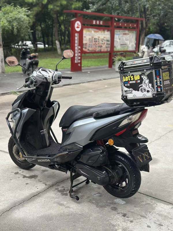 二手新大洲本田裂行 RX125Fi