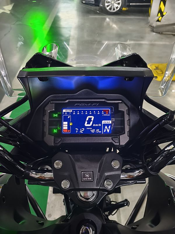 二手五羊本田猛鸷 CB190X