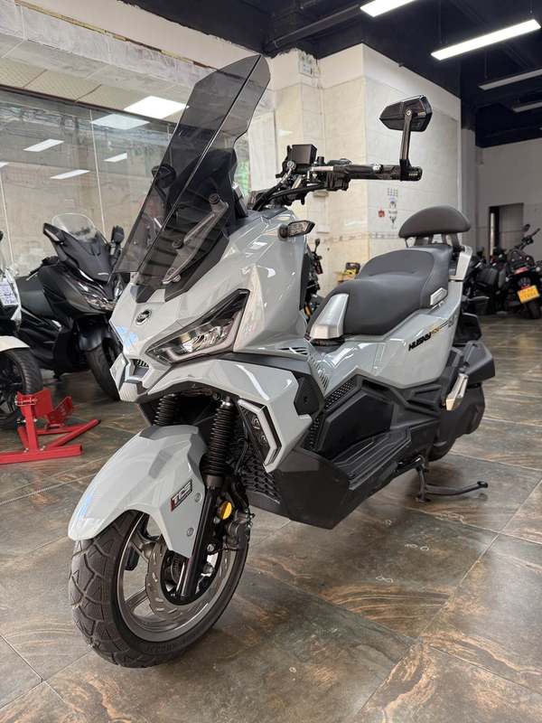 二手三阳哈士奇 Husky ADV150