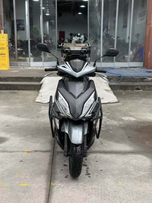 二手新大洲本田裂行 RX125Fi