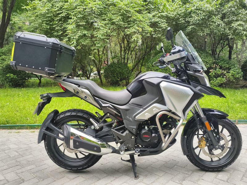 二手五羊本田猛鸷 CB190X