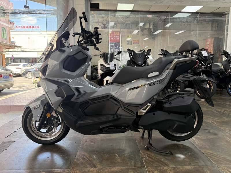 二手三阳哈士奇 Husky ADV150