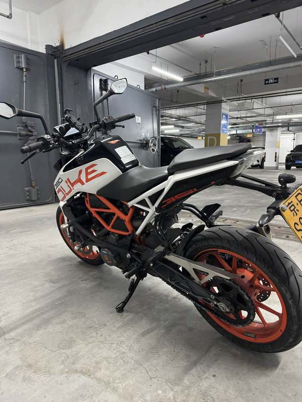 二手KTMR2R390 Duke