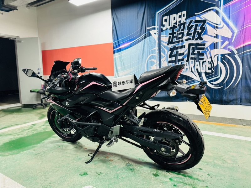 二手豪爵铃木GSX250R