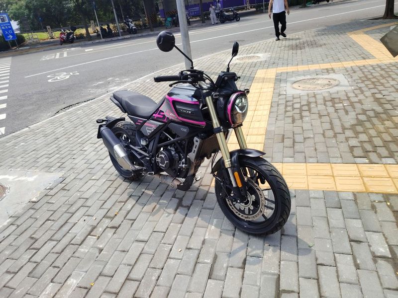二手无极Q250