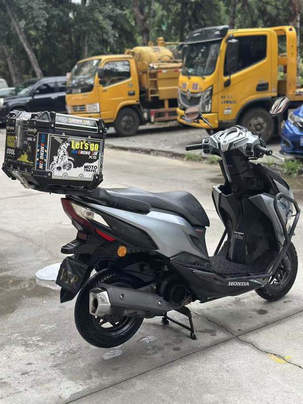 二手新大洲本田裂行 RX125Fi