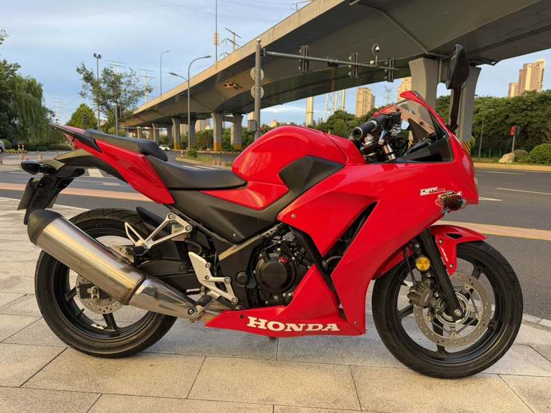 二手本田CBR300R