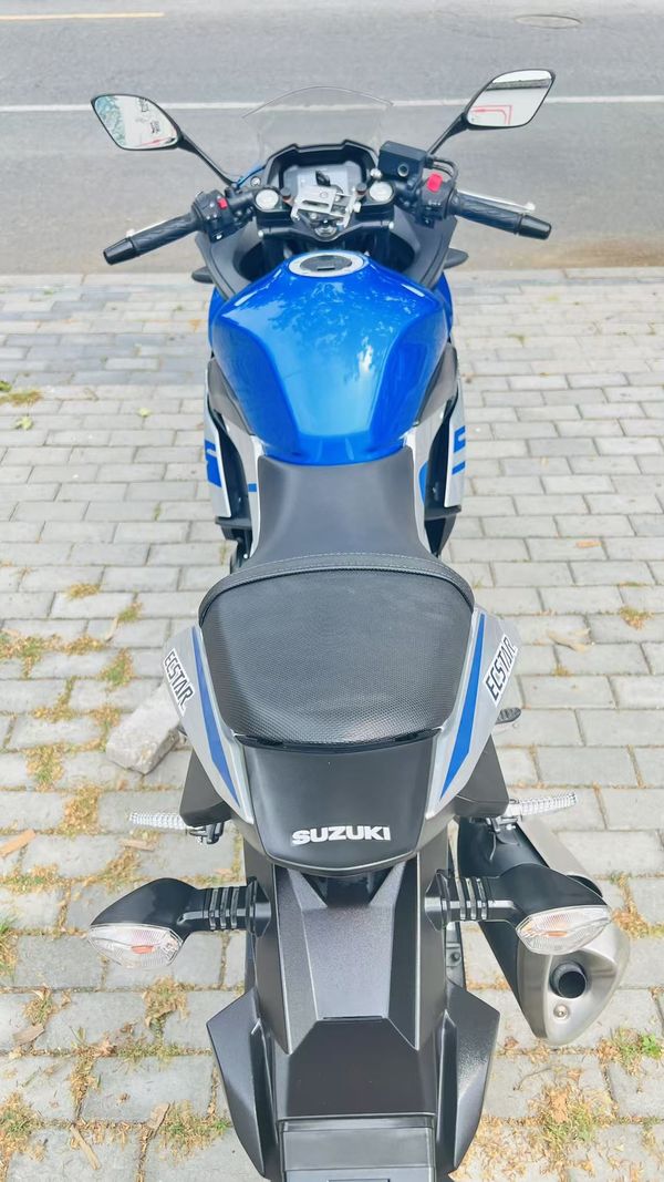 二手豪爵铃木GSX250R