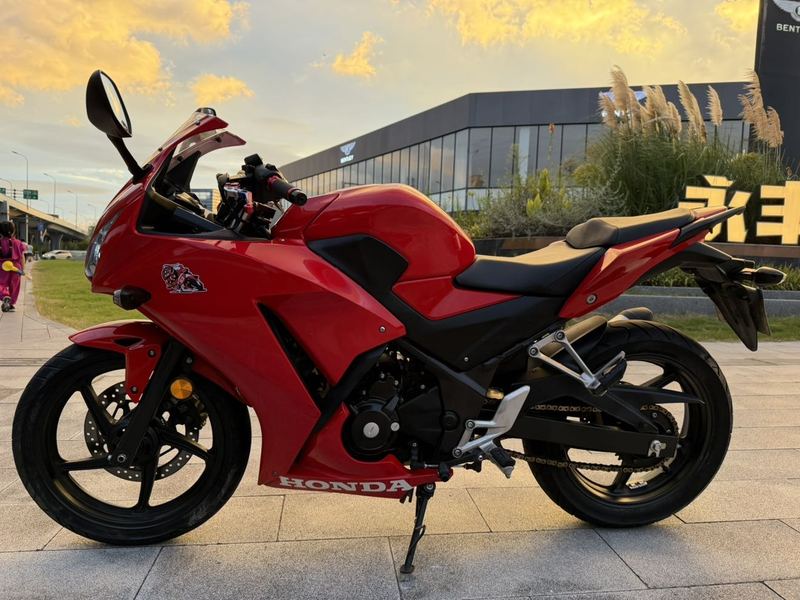 二手本田CBR300R