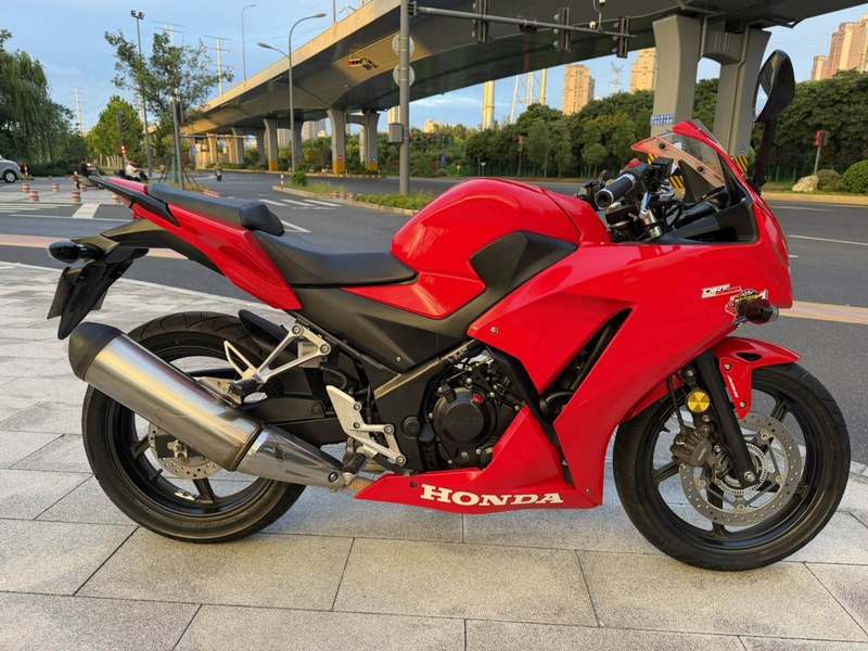 二手本田CBR300R