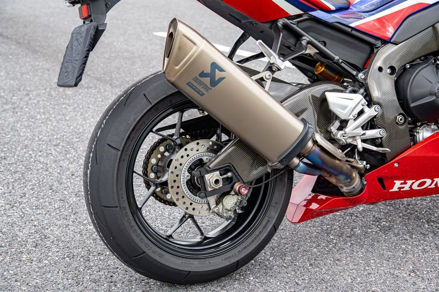 二手本田CBR 1000 RR-R