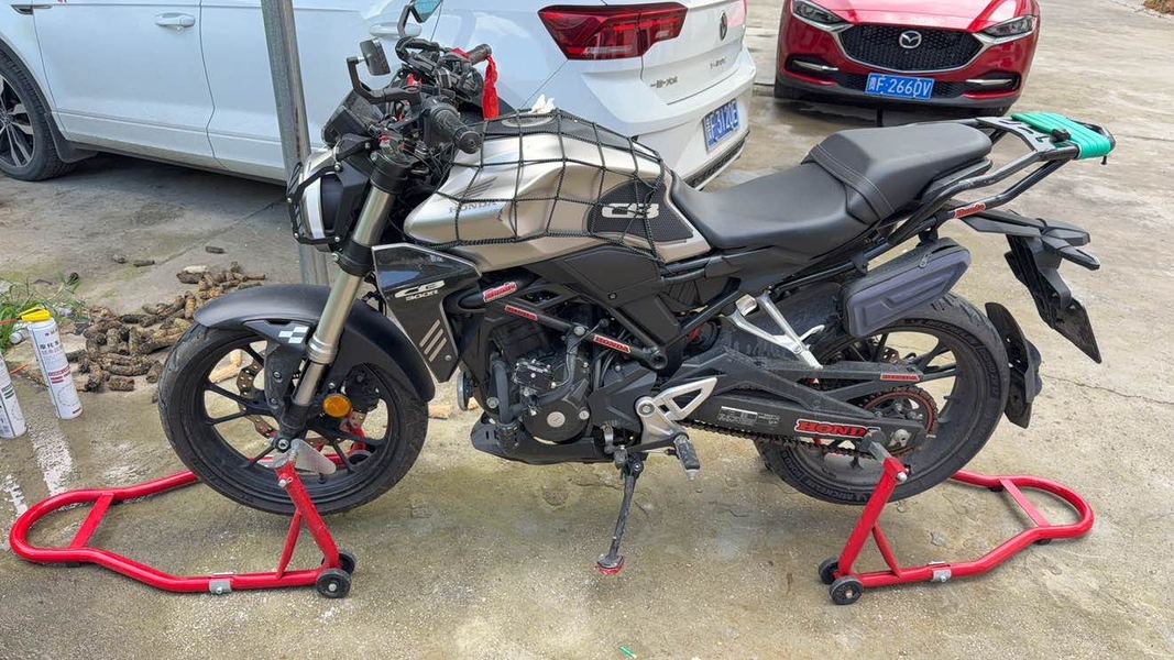 二手本田CB300R
