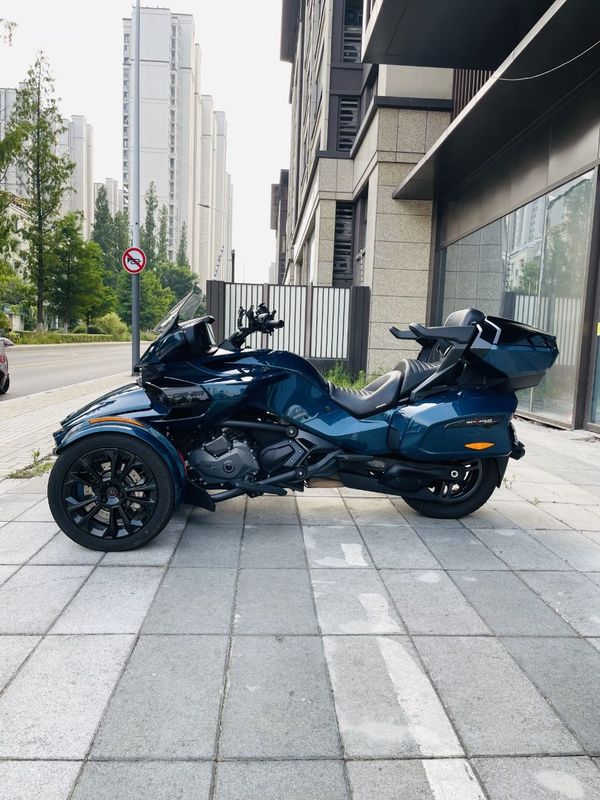 二手庞巴迪Spyder F3 
