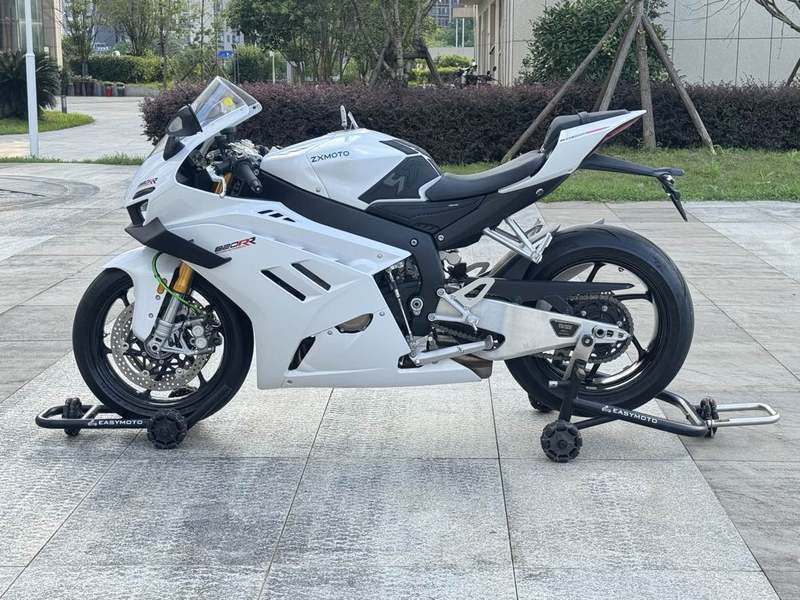 二手张雪机车820RR