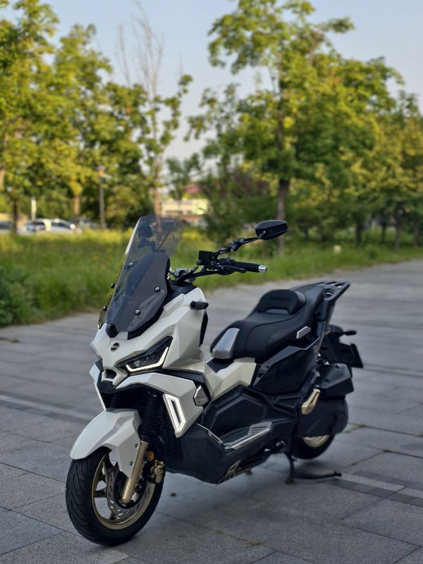 二手三阳哈士奇 Husky ADV150