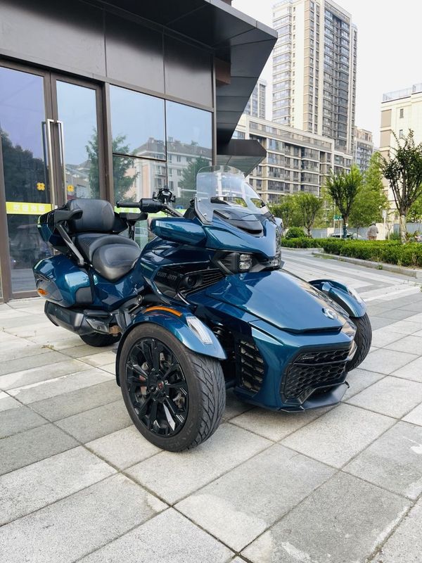 二手庞巴迪Spyder F3 