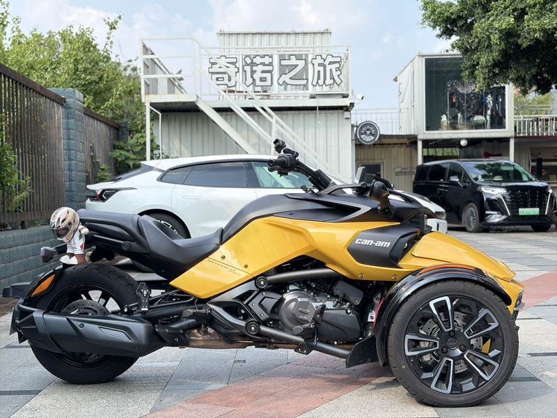 二手庞巴迪Spyder F3 