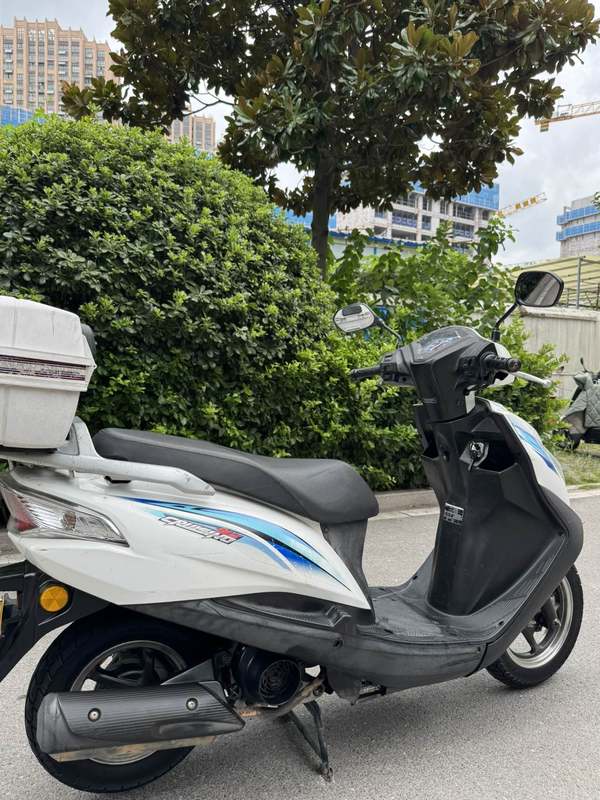 二手五羊本田Cruising 御鲨125