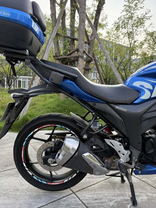 二手济南铃木极客飒 Gixxer 155