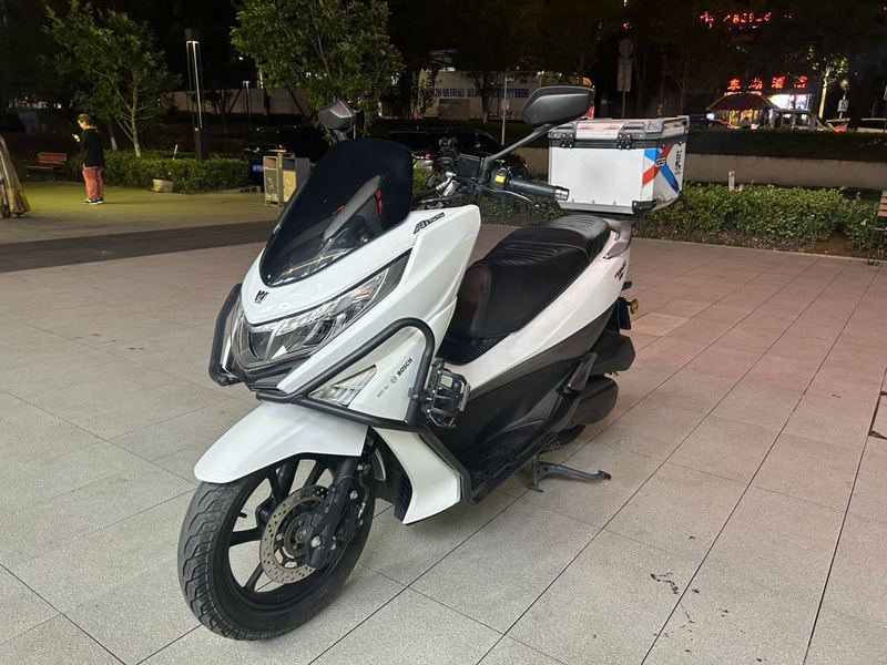 二手豪爵UHR150