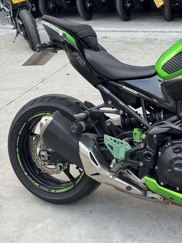 二手川崎Z900