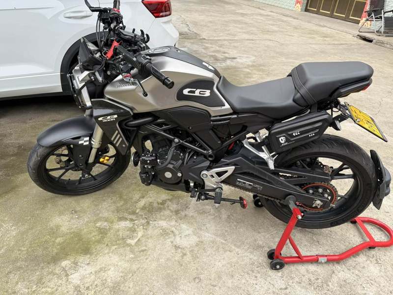 二手本田CB300R
