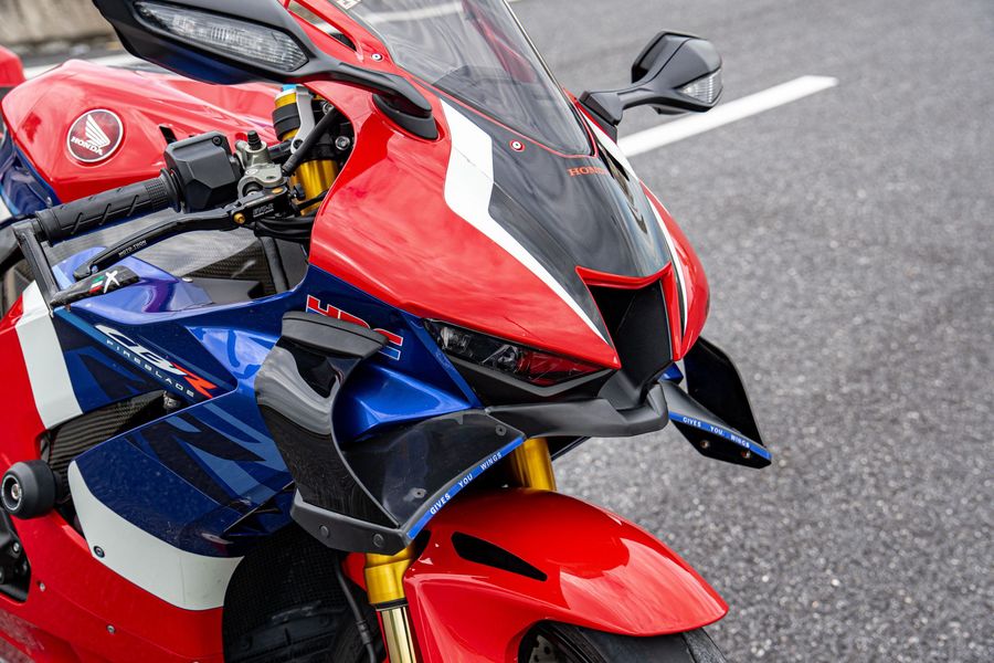二手本田CBR 1000 RR-R