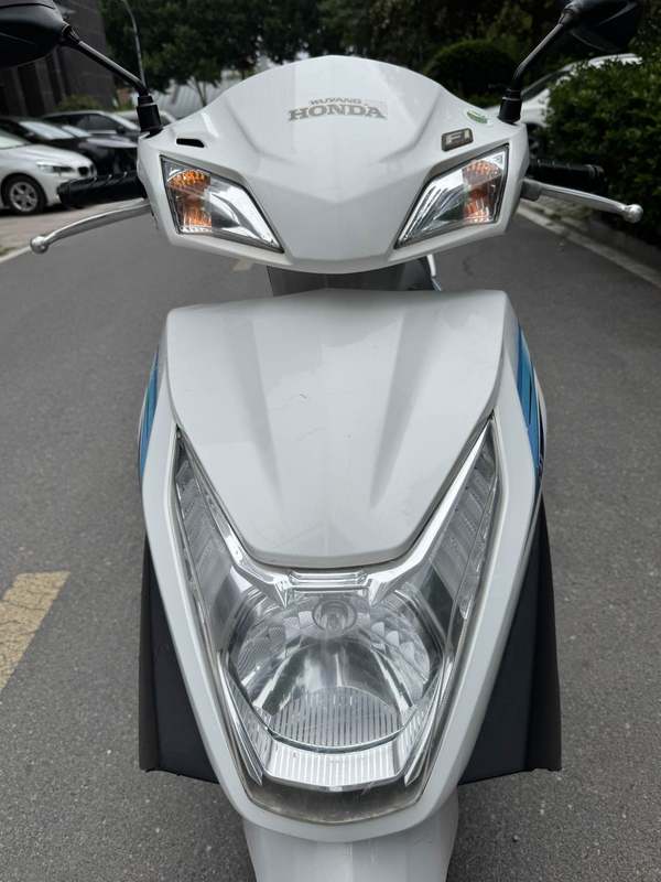 二手五羊本田Cruising 御鲨125