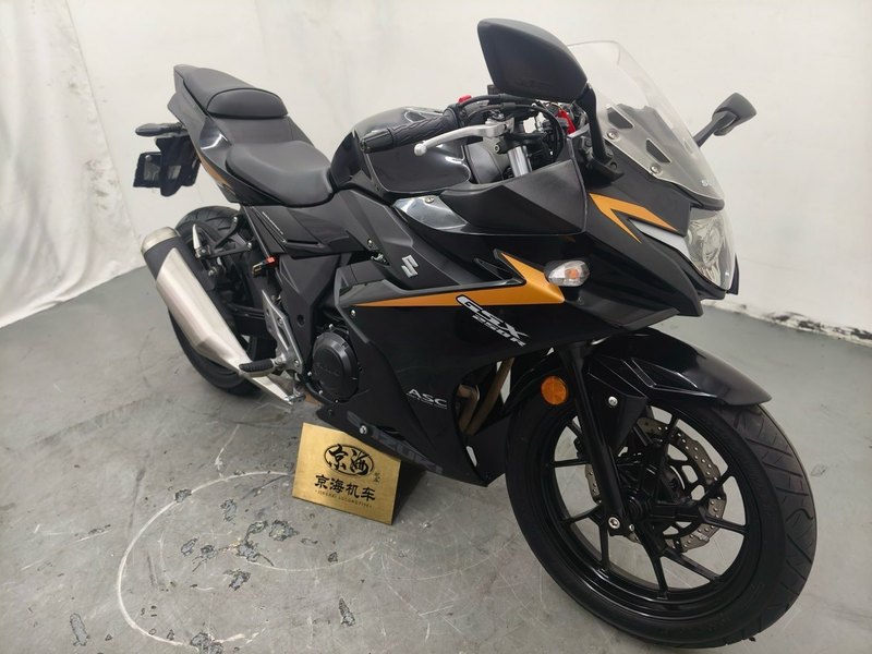 二手豪爵铃木GSX250R