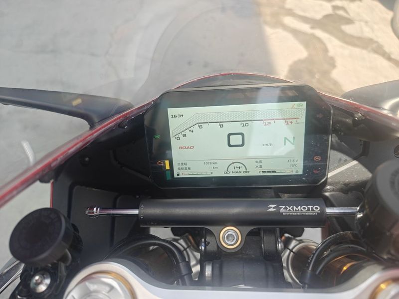 二手张雪机车820RR