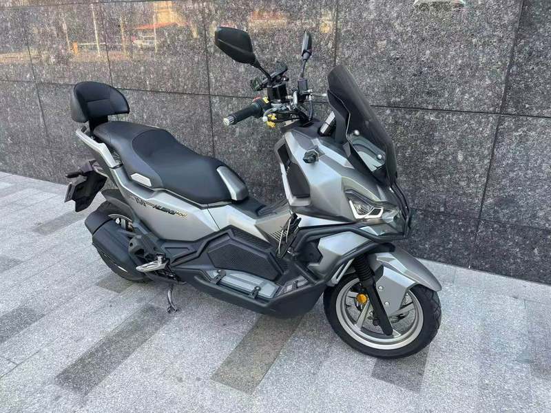 二手三阳哈士奇 Husky ADV150