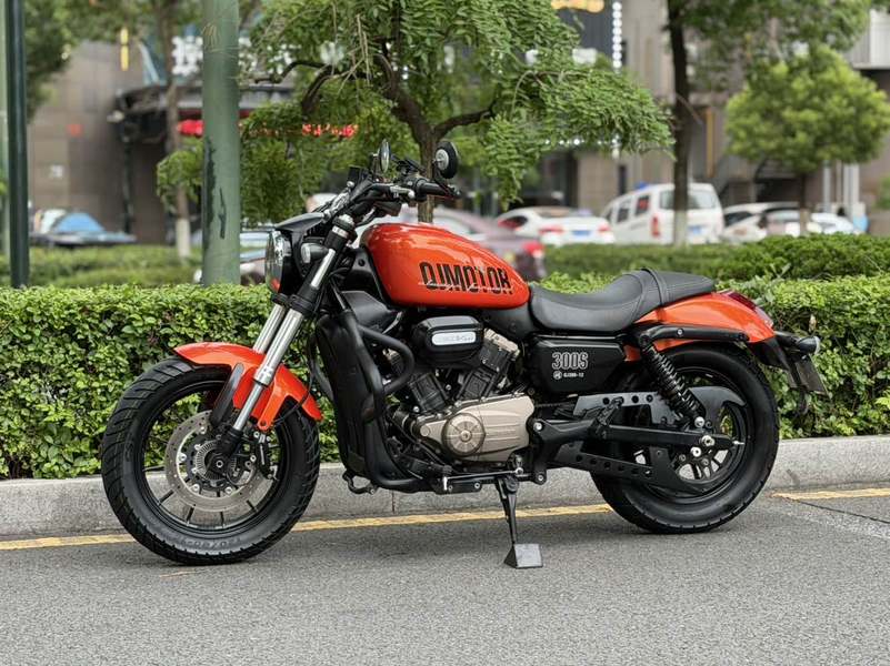 二手QJMOTOR闪300