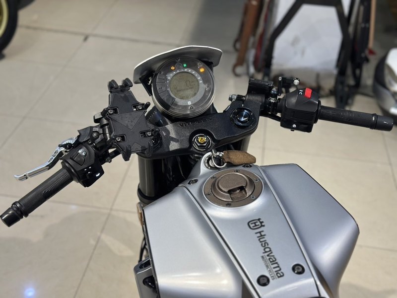二手HUSQVARNA白箭 401