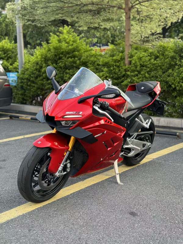二手张雪机车820RR
