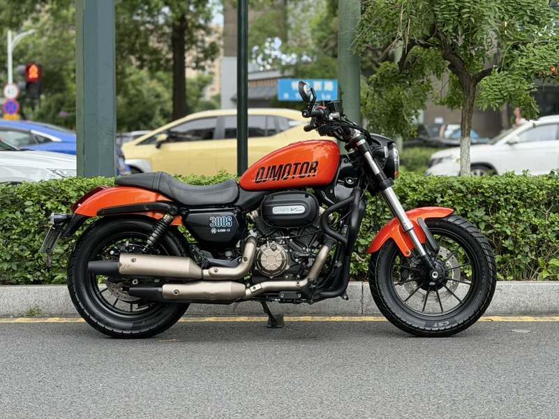 二手QJMOTOR闪300