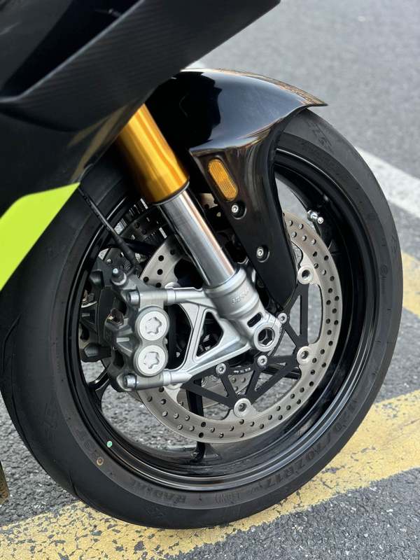 二手张雪机车820RR