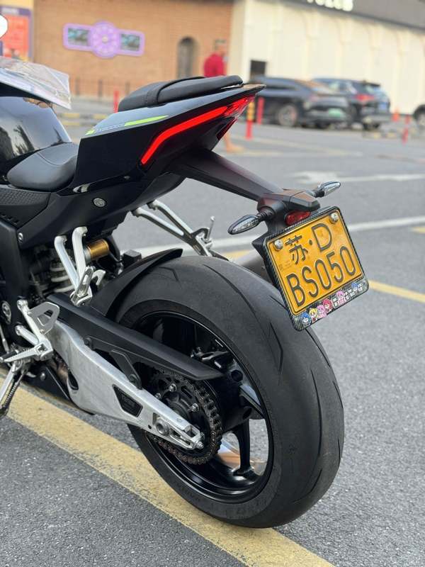 二手张雪机车820RR