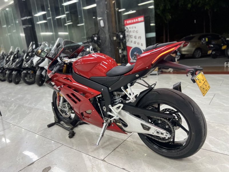 二手张雪机车820RR