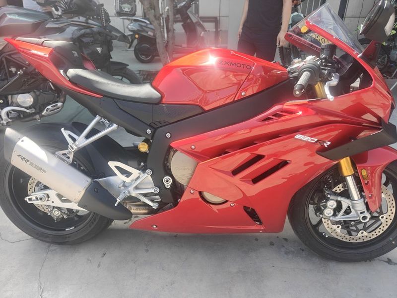 二手张雪机车820RR