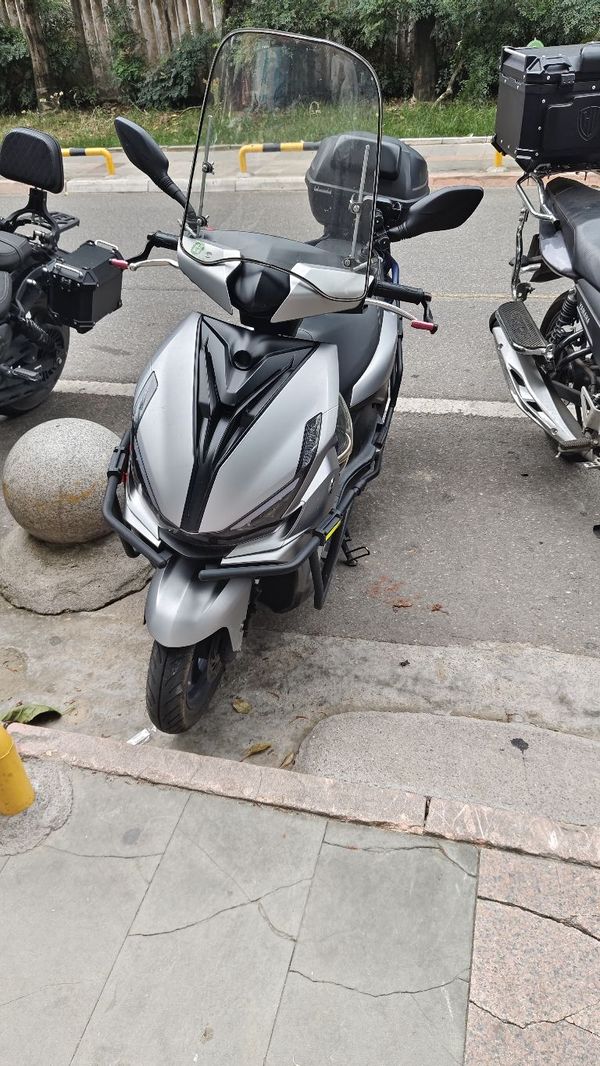 二手QJMOTOR鸿125