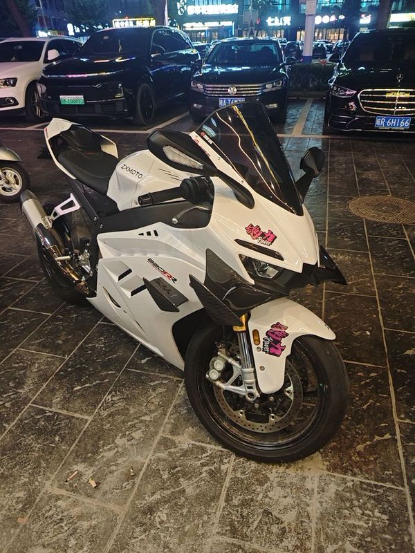 二手张雪机车820RR