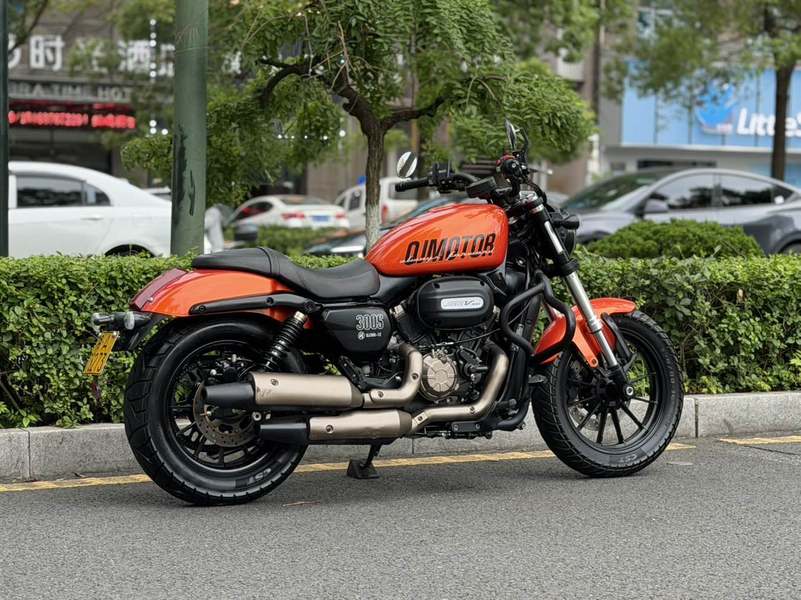 二手QJMOTOR闪300