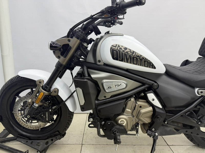 二手QJMOTOR闪700