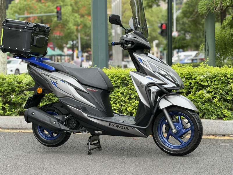 二手新大洲本田裂行 RX125Fi